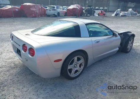 1998 Chevrolet Corvette z USA, uszkodzony, nr VIN 1G1YY22G0W5128342